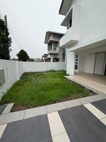Well Maintained, Semi Detached House For Sale at Jln Kung Phin 1