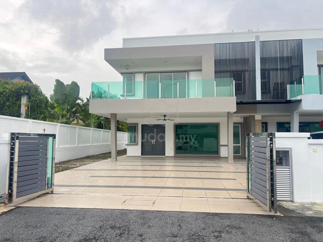 Foreigners can buy Semi-D Electric Fence Nilai Spring Villas Gated 1