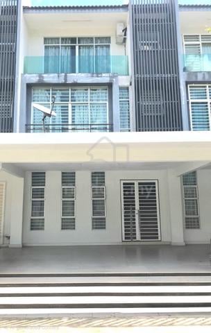 3Storey Terrace, Bangi Avenue 7, Bangi, Sel 1