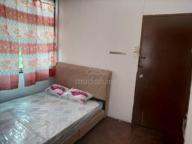 Nice Room At Tabuan Dayak with Aircond 1