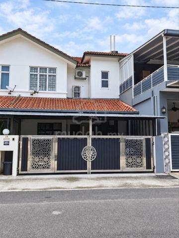 FULL RENO FULLY FURNISHED Double Storey Terrace Taman Emas Dengkil 1