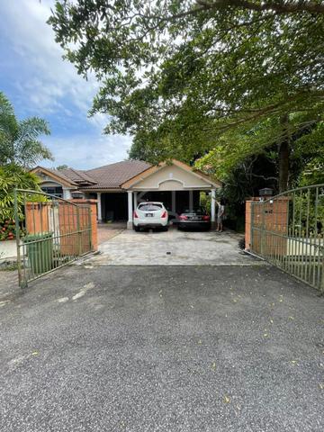 [FULLY RENOVATED] Banglo Setingkat Indera Mahkota 2, Kuantan 1
