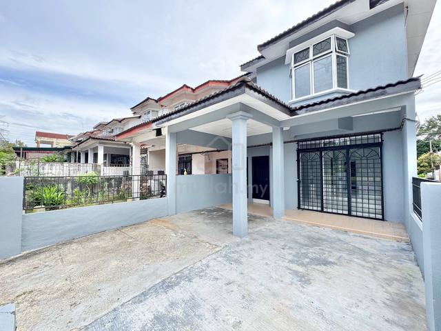 End Lot Salak Tinggi | Freehold | Facing Playground 1