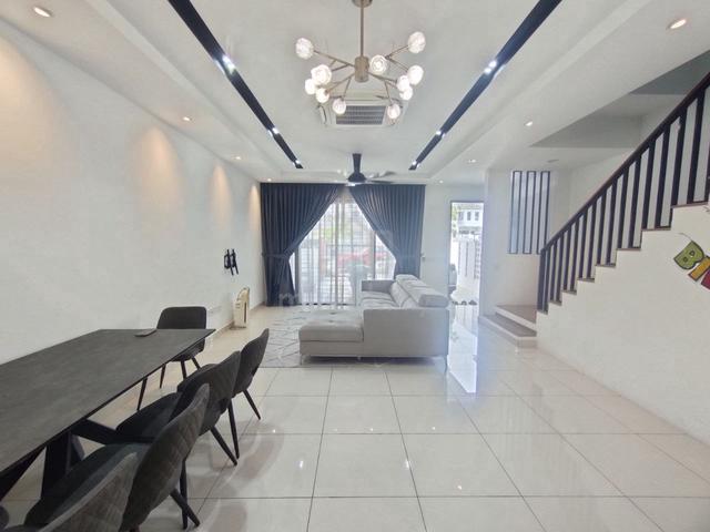 Facing Open Renovated 2 Storey Elmina Green 1 1
