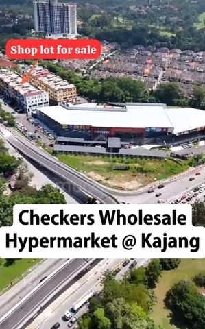 Facing Mainroad - 4sty Shop Lot at Saujana impian Kajang 1