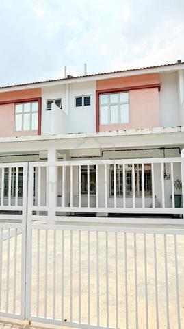 Erica @ Meridin East @ Pasir Gudang @‘Double Storey Terrace 1