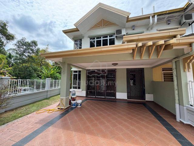 Corner Lot Double Storey Semi D Bandar Seri Putra Bangi 1