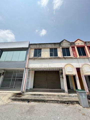 Facing Main Road AMJ Highway ✅ 2 Storey Shop For Rent at Cheng Melaka 1