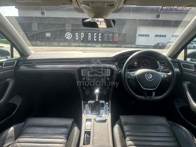 2017 Volkswagen PASSAT 2.0 TSI 380i HIGHLINE (A) - 2