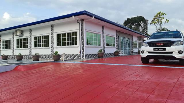 Banglo 0.4 Ekar Ada Kolam Renang | Papar Sabah 1
