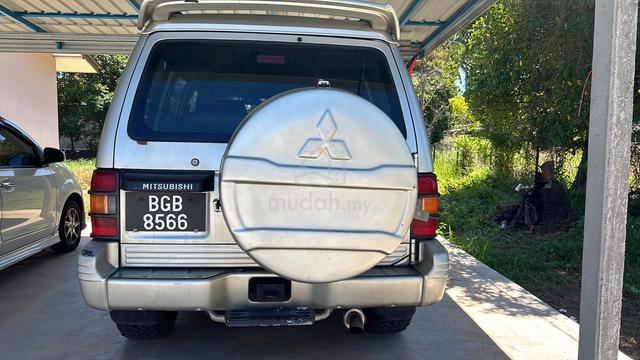 2001 Mitsubishi PAJERO 2.4 (M) - 4