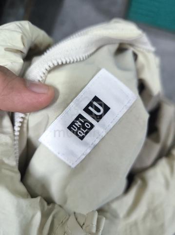 Uniqlo Drawstring Shoulder Bag  - photo 3 of 3