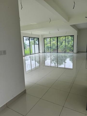 Jade Hill 2.5 Storey Bungalow for Sale 1