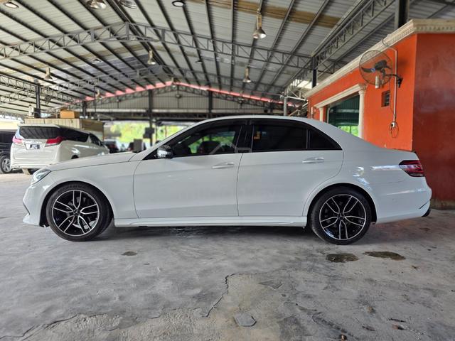 (Loan Kedai) 13/16 Mercedes Benz E250 2.0 (A) AMG - 4