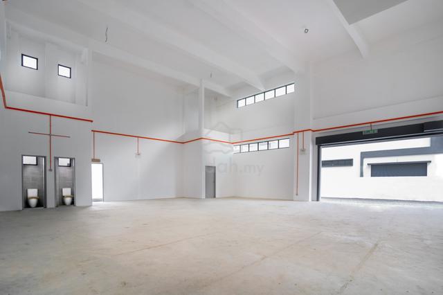 Bukit Minyak 3 Storey Semi-D Factory Industry RENT Permatang Tinggi 1
