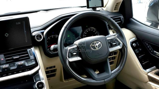 2023 Toyota LANDCRUISER 3.4 ZX FJA300W (A) - 5