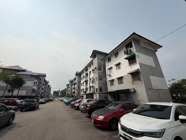 Taman Tampoi Utama Flat 1