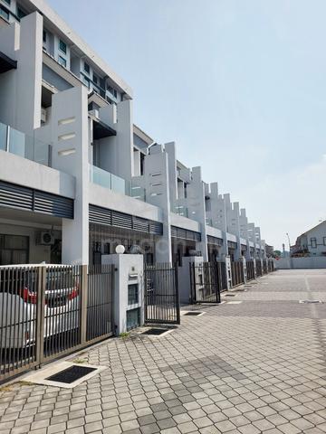 Abel Residence|2.5storey |Below Bank Value near Icon City|Gated guard 1