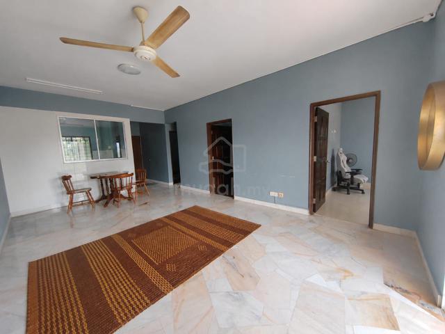 Desa View Towers Apartment 1