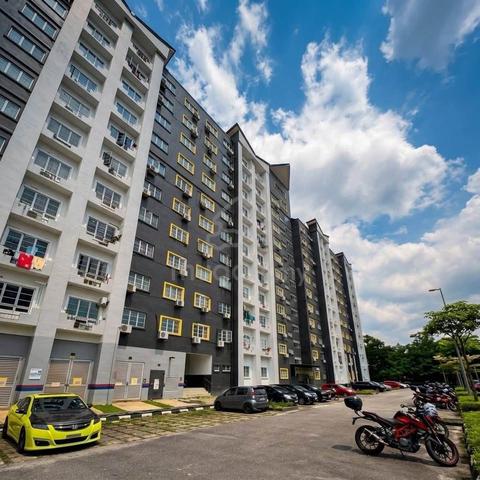 Idaman Senibong Apartment 1