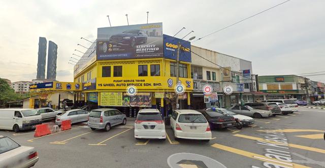 Spacious 2 Storey Corner Shop @ Tmn Cheras (Yulek) near morning market 1