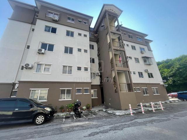 [NON BUMI]PANGSAPURI TASIK UTAMA AYER KER0H Melaka 1