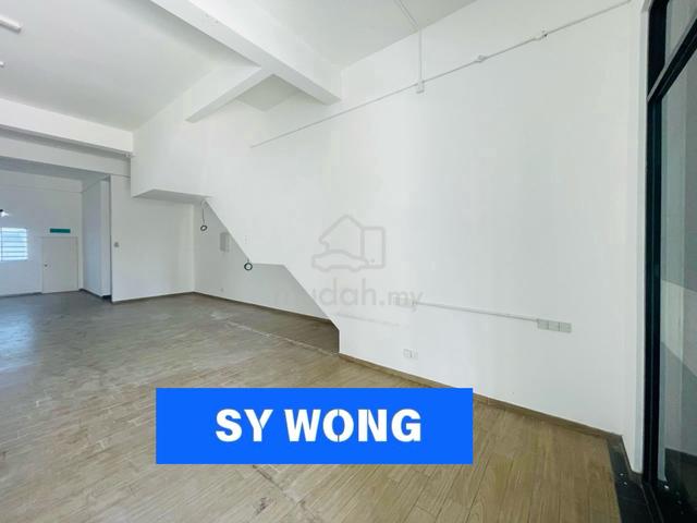 【Cheapest】G/F shoplot Facing road at Eco Borealis, near Sinaran,Camdon 3