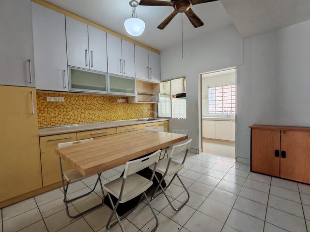 Bukit Puchong bp10 (22x75) Renovated Terrace House For Sale 1