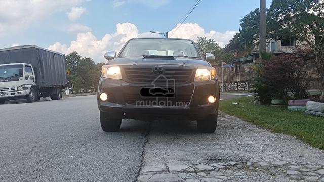 2013 Toyota HILUX 2.5 G VNT (A) - 4