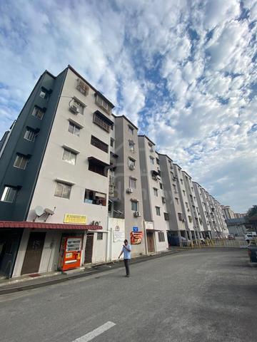 Sri Ros Apartment 1