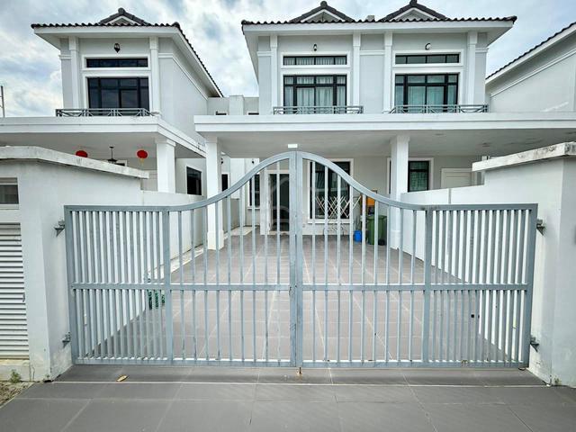 ECO TROPICS PASIR GUDANG | LANDED HOUSE 4BED | ALMOST FULLY |NICE Unit 2