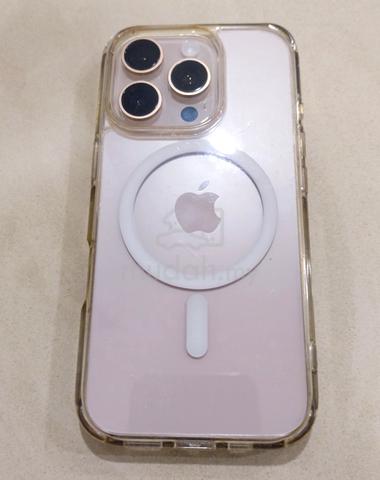 Apple Iphone 16 Pro 256GB Smart Phone - photo 4 of 6