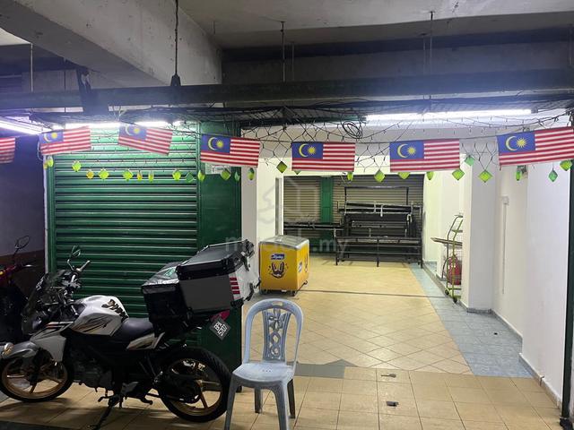 SHOP To Rent at Pangsapuri Sri Nilam, Ampang!! 1