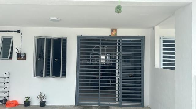 fully gate and guarded house 1