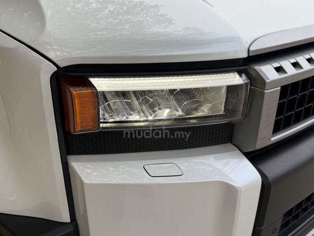 2024 VX LC250 2.7 PETROL Low Milage Condition - 2