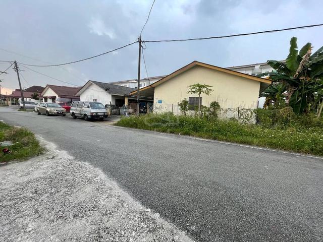 Tanah 5005 sqft + 4 Rumah Sewa | Income RM3K | Pulau Meranti 1