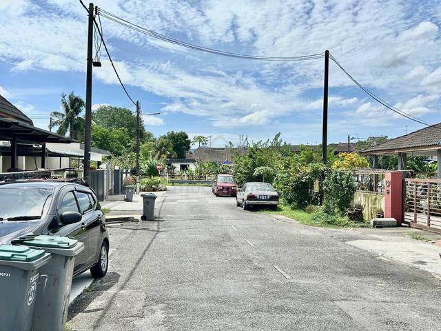 Single Storey Terrace House @ Taman Universiti Jalan Kemuliaan 3