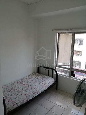 BILIK Single DATARAN OTOMOBIL SEKSYEN 15 SHAH ALAM 1
