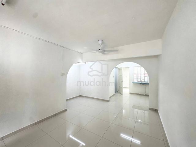 2 Sty Low Cost Jalan Makmur Renovated Taman Damai Jaya Skudai 1