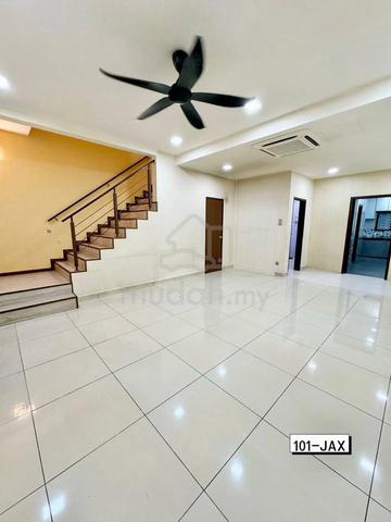 Fully Renovated & Below Value !! Bandar Botanic Phase 30 Double Storey 1