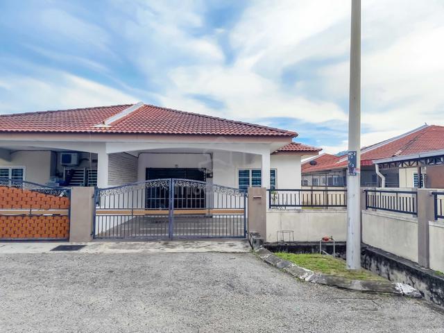 1 Storey Semi Detached House - Desa Manjung Point 2, Lumut, Perak 1