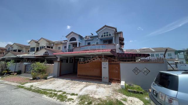 Taman Pakatan Jaya(corner lot) for rent. 1