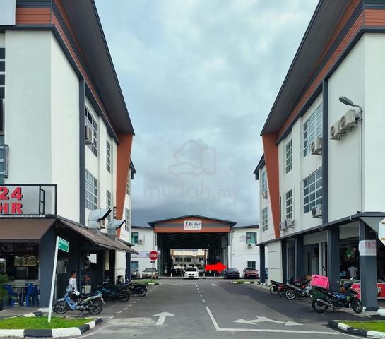 Pines Square Ground floor Corner unit at batu kawah Kuching Sarawak 1