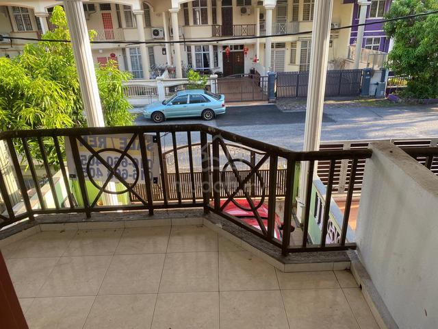Double Storey Taman Merak Bukit Katil 1