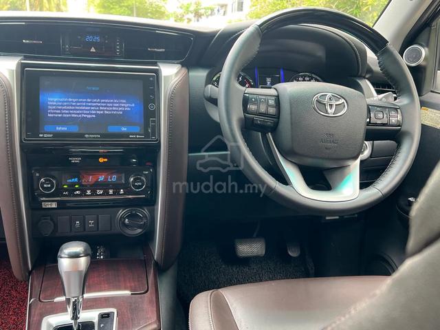 2017 Toyota FORTUNER 2.7 SRZ/ F.Loan/ 3yWrty/ 1Own - 5