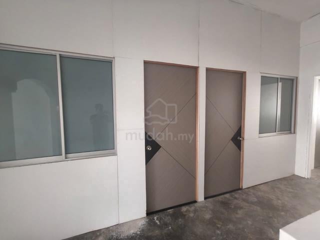 Shoplot Room @ Wong Ah Jang 1
