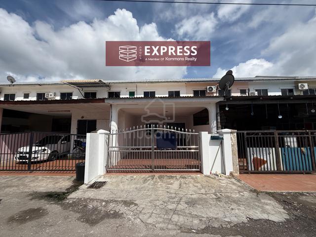 Double Storey Terrace Inter House at Taman Ceria, Permyjaya 1