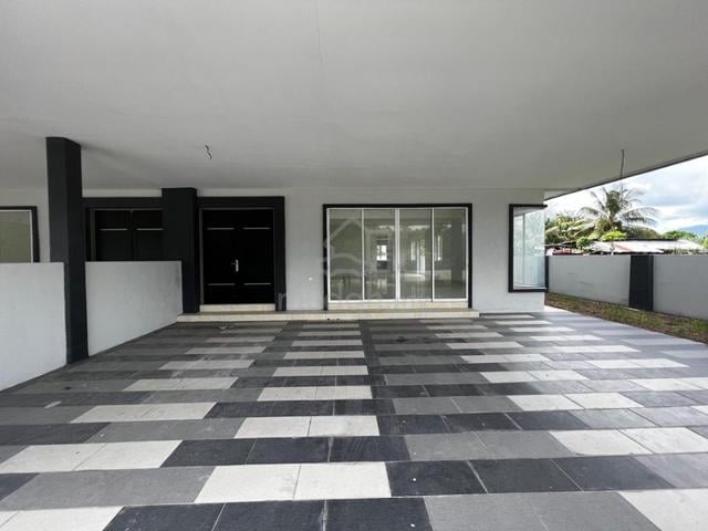 3.5 Storey Super Big Semi-Detached House, Taman Bercham Tropicana Ipoh 1