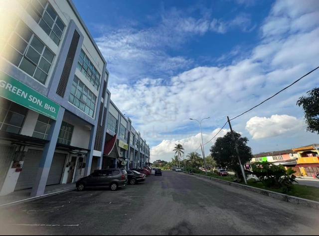 Taman Pasir Putih Pasir Gudang Double Storey Shoplot 1