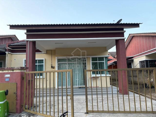 Single Storey Semi-Detached For Sale – Taman Gunung Senyum 1